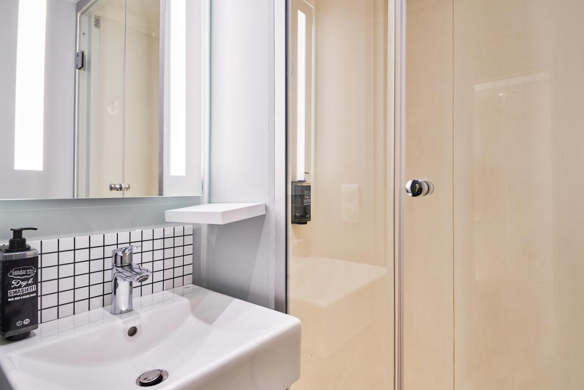 Ibis Budget Saint-Maurice Exteriör bild