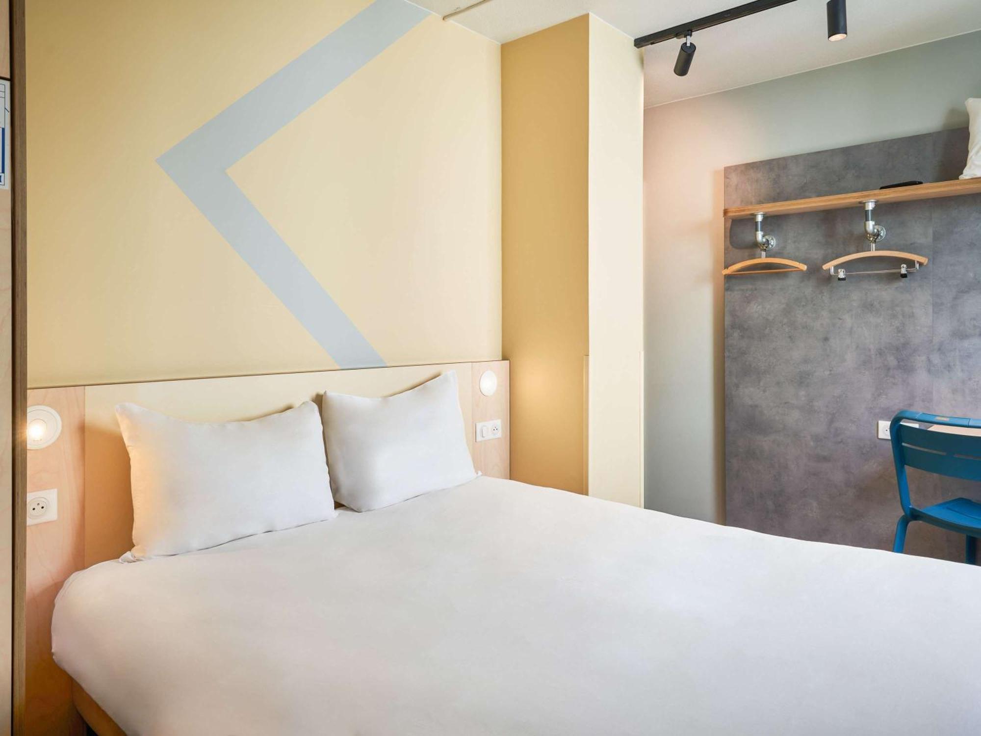 Ibis Budget Saint-Maurice Exteriör bild